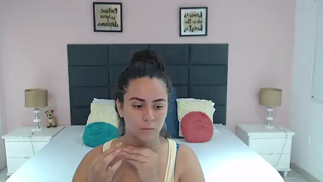 MadisonJenner online show from January 15, 11:10 am