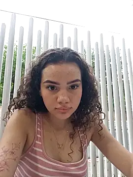 Snapshot of Angela_hank2 chatting on September 17, 10:11 pm Angela hank2 online show from September 17, 10:11 pm