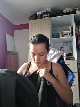 Snapshot of Angela_hank2 chatting on September 22, 10:12 pm Angela hank2 online show from September 22, 10:12 pm