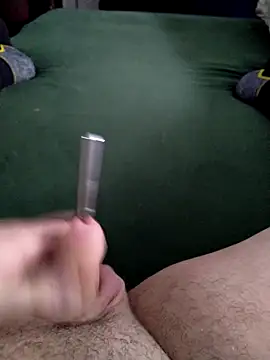 Snapshot of monkel12 chatting on January 15, 1:37 pm monkel12 online show from January 15, 1:37 pm