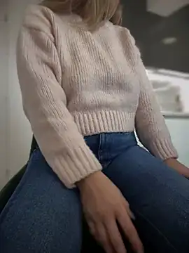 HotXMom online show from January 23, 7:54 am