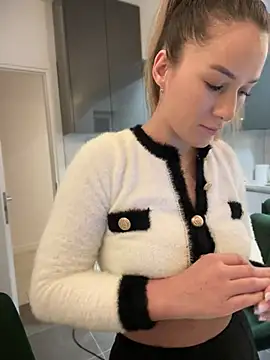 HotXMom online show from February 8, 4:36 am