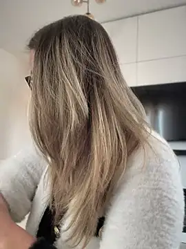 HotXMom online show from March 6, 7:57 am