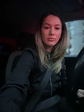 HotXMom online show from March 13, 4:27 am