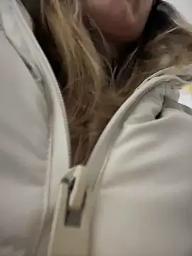 HotXMom online show from March 17, 1:29 pm