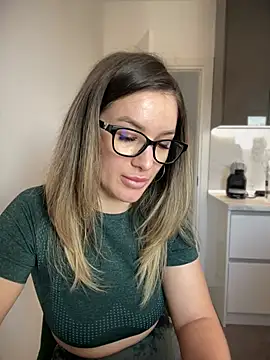 HotXMom online show from March 20, 7:47 am