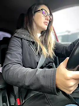 HotXMom online show from November 18, 6:51 am