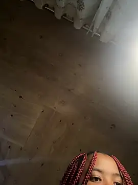 Linahlove online show from January 3, 7:39 pm