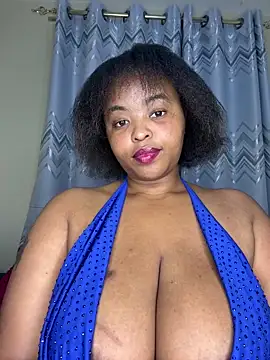 Linahlove online show from February 3, 9:09 pm