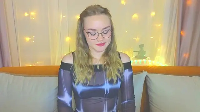 Aurora Golden1 online show from February 12, 7:13 pm