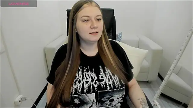 AlisaBacker online show from December 11, 8:04 am