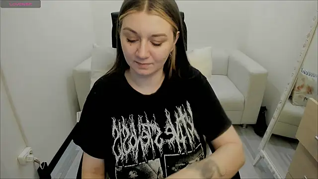 AlisaBacker online show from January 24, 3:24 pm