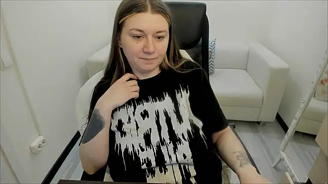 AlisaBacker online show from March 14, 10:39 am