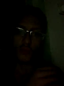 Snapshot of SOYMRX chatting on December 4, 4:33 am SOYMRX online show from December 4, 4:33 am