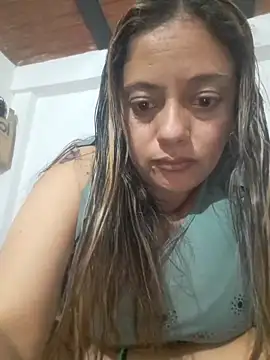 Snapshot of _MaripossaSexy_ chatting on February 13, 1:12 am MaripossaSexy online show from February 13, 1:12 am