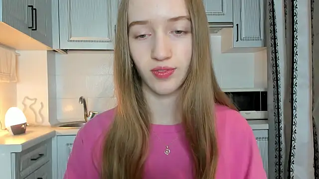 Snapshot of leslie_my_lovee chatting on October 25, 2:35 pm leslie my lovee online show from October 25, 2:35 pm