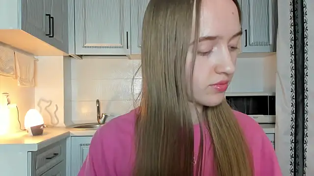 Snapshot of leslie_my_lovee chatting on November 11, 7:03 pm leslie my lovee online show from November 11, 7:03 pm