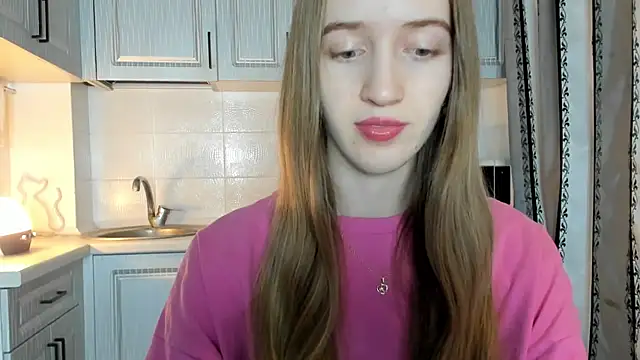 Snapshot of leslie_my_lovee chatting on November 18, 8:02 pm leslie my lovee online show from November 18, 8:02 pm