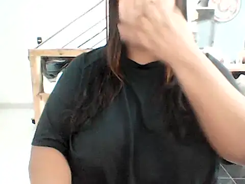 Snapshot of ArisaGonzalez chatting on December 12, 6:31 pm ArisaGonzalez online show from December 12, 6:31 pm