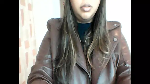 Snapshot of ArisaGonzalez chatting on December 2, 3:51 pm ArisaGonzalez online show from December 2, 3:51 pm