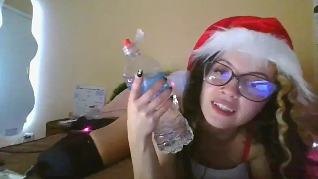 Snapshot of frikigyal chatting on December 24, 3:38 am frikigyal online show from December 24, 3:38 am