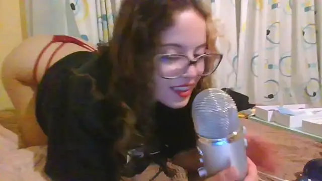 frikigyal online show from February 16, 2:42 am