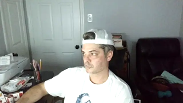 Snapshot of __Zeus____ chatting on December 21, 9:11 pm Zeus online show from December 21, 9:11 pm