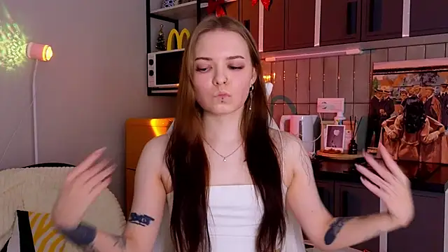 doll lol  online show from December 15, 8:24 pm