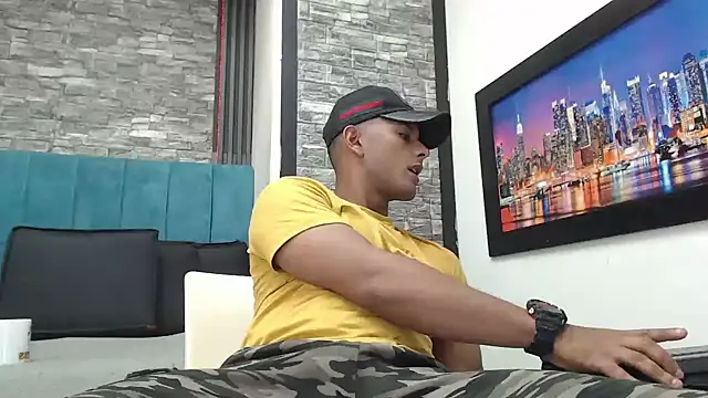 Chris Dick23 online show from November 27, 5:20 am