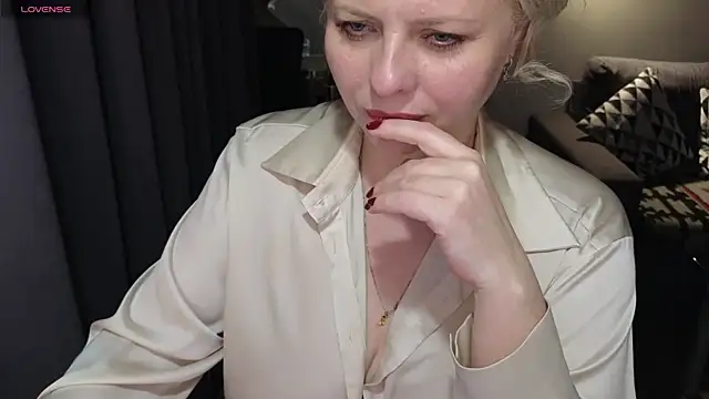 Gray swann online show from February 26, 11:26 pm