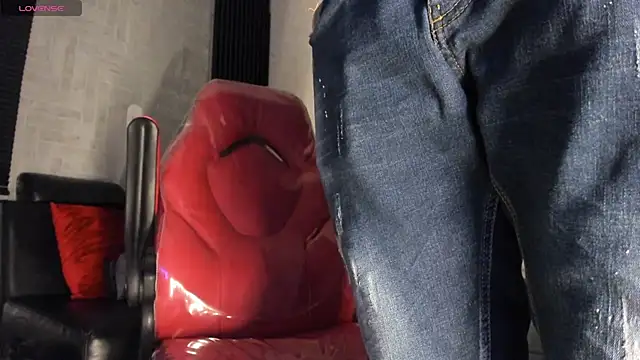 Lil Curved online show from October 19, 11:44 am