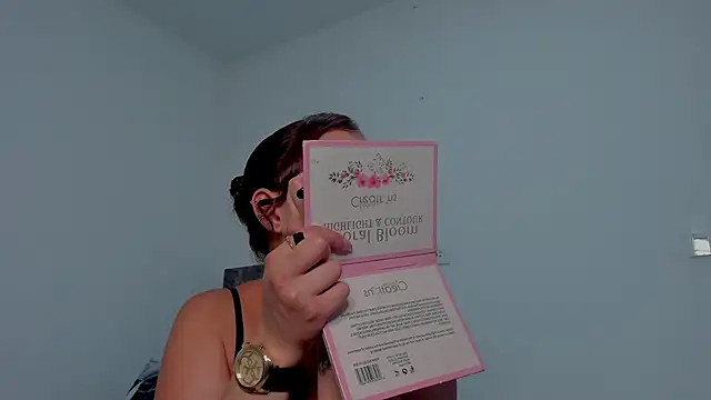 Snapshot of Miaa_Garcia chatting on October 23, 10:08 pm Miaa Garcia online show from October 23, 10:08 pm