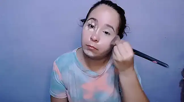 Snapshot of SubLayla01 chatting on December 12, 5:48 pm SubLayla01 online show from December 12, 5:48 pm