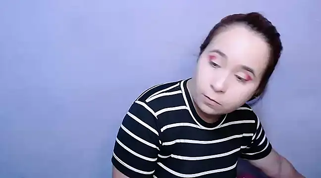 Snapshot of SubLayla01 chatting on January 24, 5:53 pm SubLayla01 online show from January 24, 5:53 pm