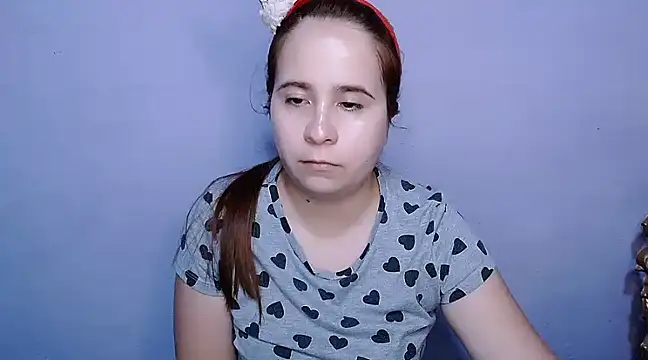 Snapshot of SubLayla01 chatting on February 15, 5:39 pm SubLayla01 online show from February 15, 5:39 pm