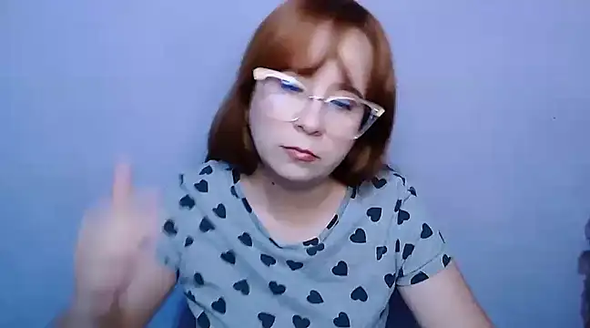 Snapshot of SubLayla01 chatting on February 15, 8:43 pm SubLayla01 online show from February 15, 8:43 pm