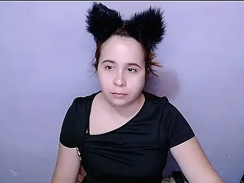 SubLayla01 online show from January 17, 6:33 pm