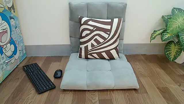 Linn 97 online show from April 23, 8:11 pm