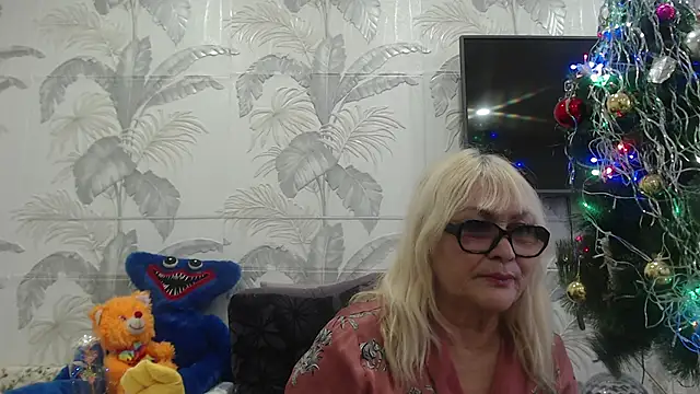 CamDiva113 online show from January 22, 10:50 am