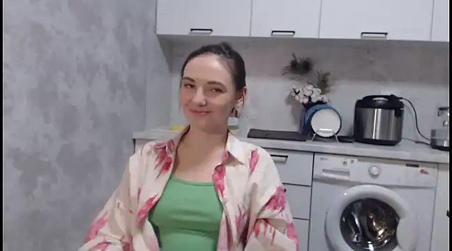 Snapshot of StacyMind chatting on December 28, 8:36 pm StacyMind online show from December 28, 8:36 pm