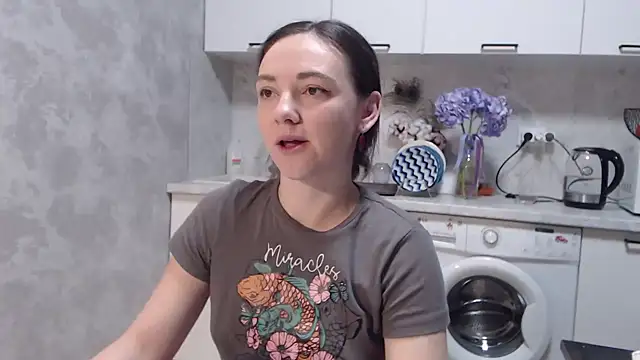 Snapshot of StacyMind chatting on February 3, 12:58 am StacyMind online show from February 3, 12:58 am