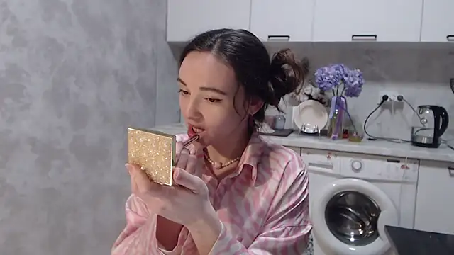 Snapshot of StacyMind chatting on February 3, 8:03 pm StacyMind online show from February 3, 8:03 pm