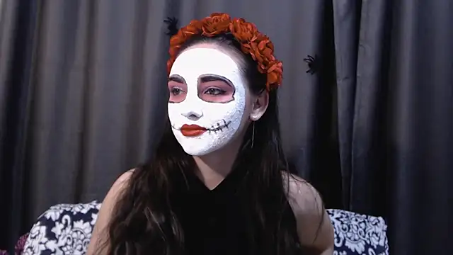 Snapshot of StacyMind chatting on October 31, 5:25 pm StacyMind online show from October 31, 5:25 pm