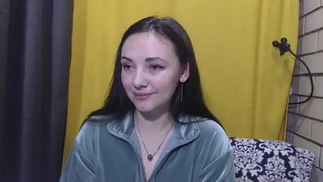 Snapshot of StacyMind chatting on December 3, 9:35 pm StacyMind online show from December 3, 9:35 pm