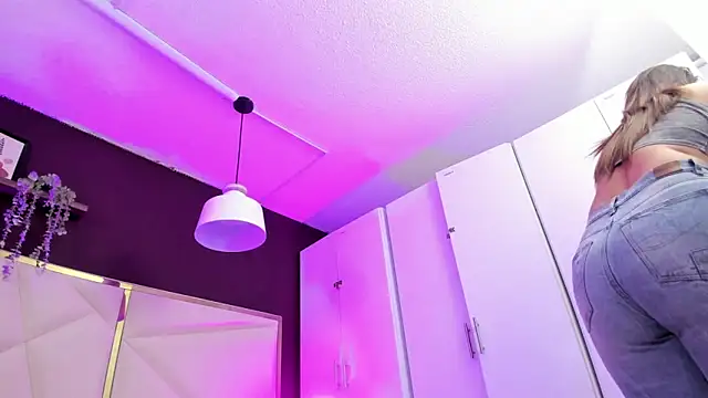 April bowie online show from November 7, 11:21 am