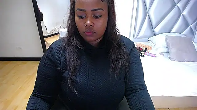 Snapshot of exotic_karmella chatting on December 3, 9:01 pm exotic karmella online show from December 3, 9:01 pm