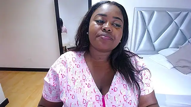 Snapshot of exotic_karmella chatting on January 17, 8:44 pm exotic karmella online show from January 17, 8:44 pm