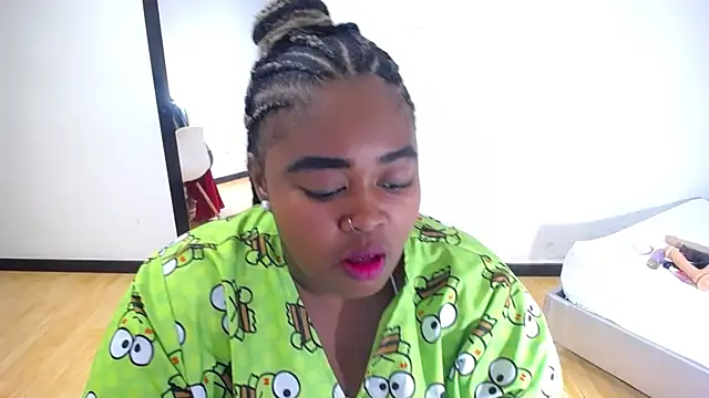 Snapshot of exotic_karmella chatting on September 18, 8:44 pm exotic karmella online show from September 18, 8:44 pm