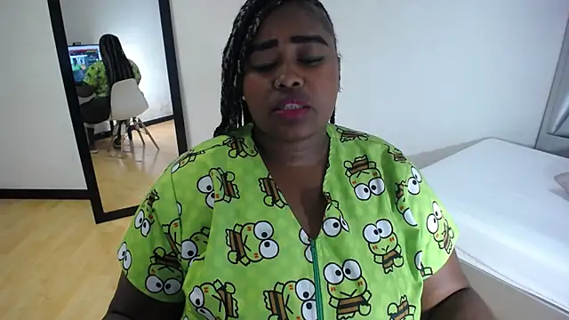 Snapshot of exotic_karmella chatting on October 1, 9:54 pm exotic karmella online show from October 1, 9:54 pm