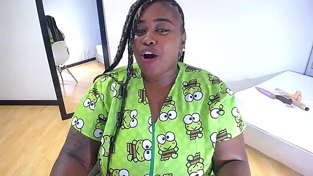 Snapshot of exotic_karmella chatting on October 3, 8:39 pm exotic karmella online show from October 3, 8:39 pm